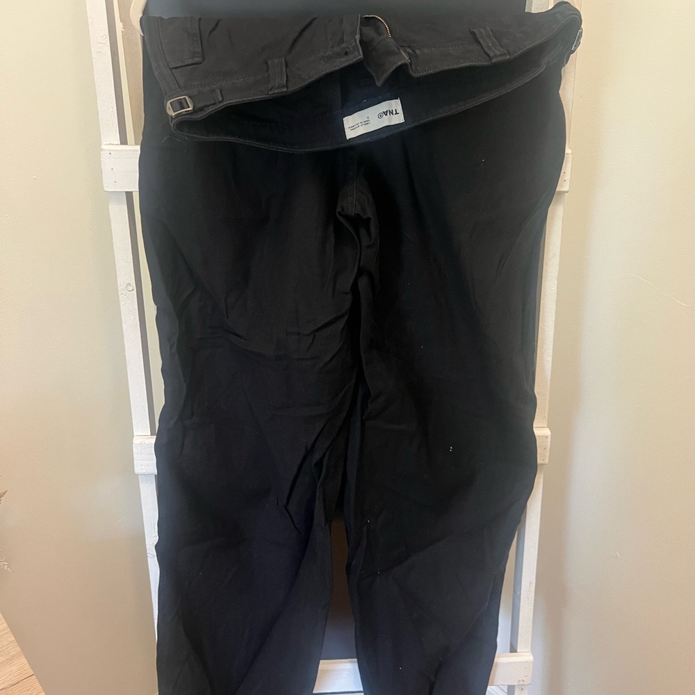 Woman’s Black Cargo Pants